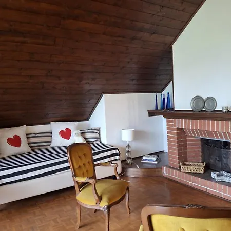 בית נופש La Casa Di Arnika באוונו