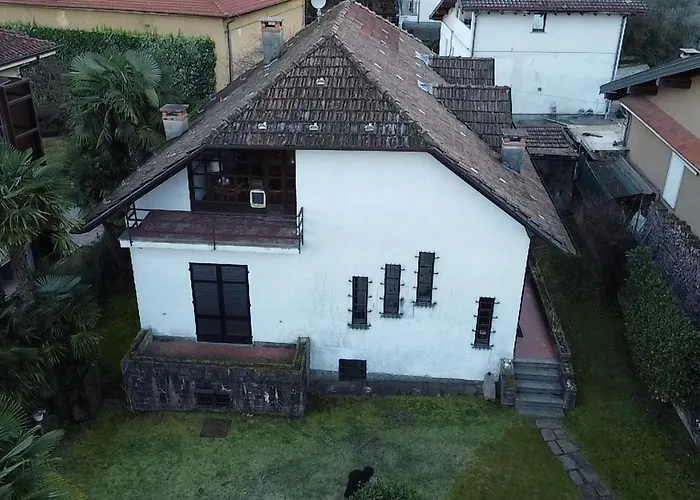 La Casa Di Arnika 바메노