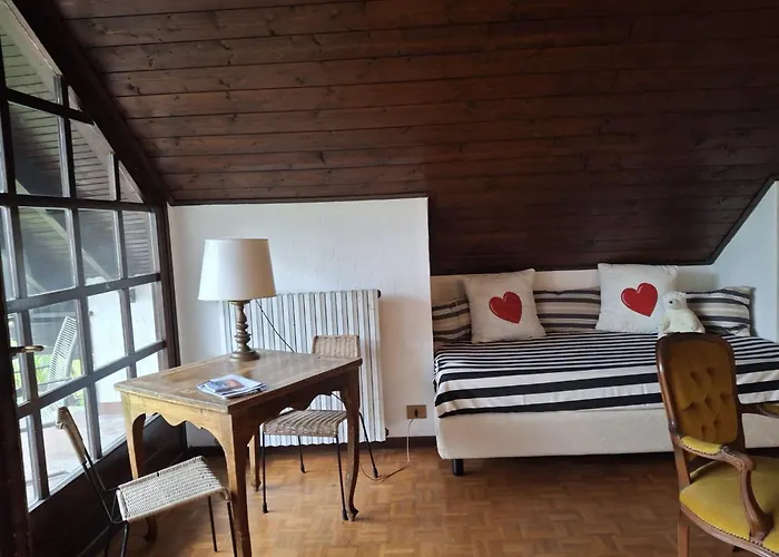 La Casa Di Arnika 바메노